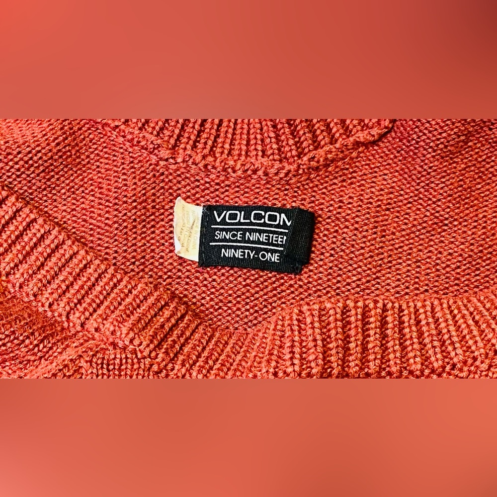 Size Large Red Volcom Sweater - Picture 2 of 3
